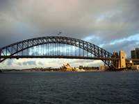 Sydney Harbour Bridge mit Opernhaus